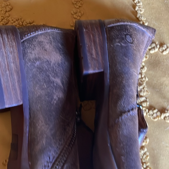 EUC Born leather shoes - Picture 13 of 13